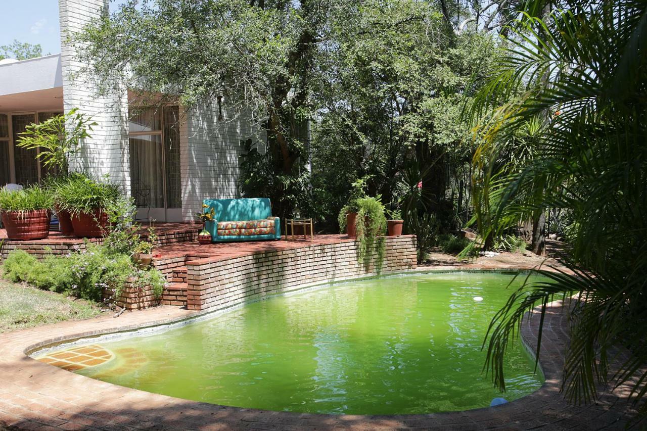 Fleming Place Bulawayo Esterno foto