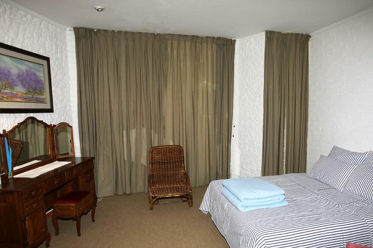 Fleming Place Bulawayo Esterno foto