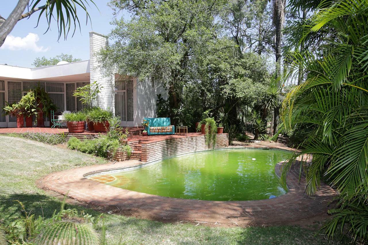 Fleming Place Bulawayo Esterno foto
